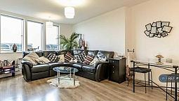 2 Bedroom Flat In Fortune Green Road, West Hampstead, London, Nw6 (2 Bed) (#1126320)