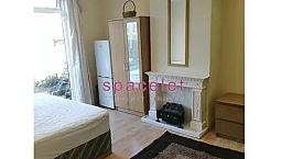 Double Garden Room To Rent Westway, East Acton W12 0Sd