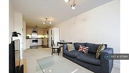 1 Bedroom Flat In Clapham Park Road, London, Sw4 (1 Bed) (#1173194)