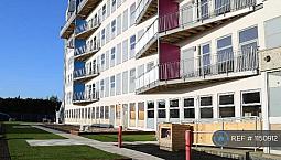 2 Bedroom Flat In Freshwater Road, Dagenham, Rm8 (2 Bed) (#1150912)