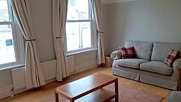 2 Bedroom Flat In Chesson Road, London