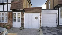 1 Bedroom Flat In Tithe Farm Avenue, South Harrow, Ha2