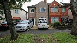 4 Bedroom House In Spring Grove Crescent, Hounslow, Tw3(Ref: 1415)
