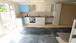 4 Bedroom House In Norman Crescent, Hounslow, Tw5(Ref: 1425)
