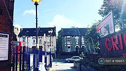 2 Bedroom Flat In Cricklewood Broadway, London, Nw2 (2 Bed) (#1188871)