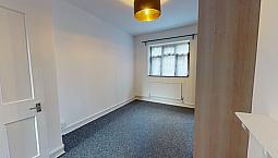 2 Bedroom Flat In Bronte House, Poynders Gardens, London Sw4