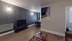 2 Bedroom Flat In Ridgmount Street, London Wc1E