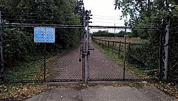Land Plot For Sale 10 Mins From London Heathrow - Good Investment - Possible Build In Future?