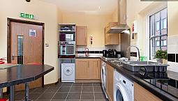 Short Term Accommodation City Centre Double Rooms From £30 A Night