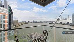 1 Bedroom Flat In New Providence Wharf, London, E14 (1 Bed) (#1161864)