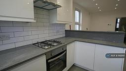3 Bedroom Flat In Westbury Avenue, London, N22 (3 Bed) (#1162197)