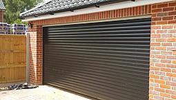 Wanted - 1 Or 2 Bed Flat With Garage In Edinburgh Or Nearby Areas