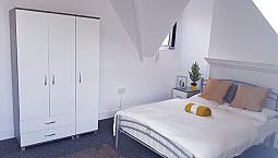 Large Double Room Including Bills Available For Single Occupancy Or Couples 