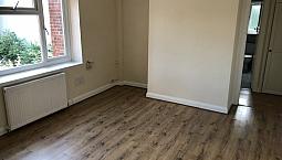 2 Bedroom Flat In North End Road, Wembley, Ha9