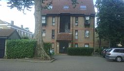 Studio Flat In Wycherley Close, Blackheath, London, Se3(Ref: 3465)