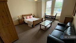 10 Bedroom House In Queens Drive, Wavertree, Liverpool, L15 (10 Bed) (#1136380)