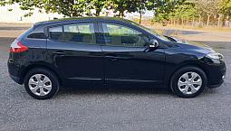 2012 Renault Megane 
Dynamique Tomtom Vvt
Satnave 
1.6 Engine 
Limited