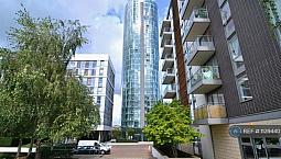 2 Bedroom Flat In Ealing Road, Brentford, Tw8 (2 Bed) (#1139440)