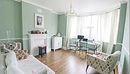 Beautiful  Large 2 Bed Flat - Long Lease £348k