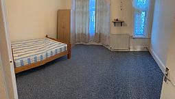 Spacious 3 Bed House Manor Park Part Dss Welcome 