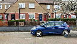 3 Bedroom Flat In Flanders Road, London, E6 (3 Bed) (#1146146)