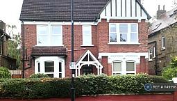 Studio Flat In Pierrepoint Road, London, W3 (#1149598)