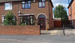 3 Bedroom Semi-detached House With Solar Panels And Ac Fitted