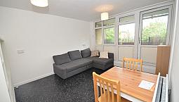 Secure, Spacious 1St Floor Flat In A Quiet, Purpose-Built Block.gas And Heating Included