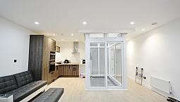 Amazing One Bedroom Flat In Tolworth, London, Kt6 From 20 August 2021 (Near Tolworth Rail Station)
