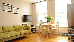 2 Bedroom Flat In Ferme Park Road, London, N4 (2 Bed) (#1139246)