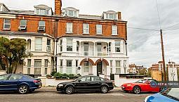 2 Bedroom Flat In Surrey Road, Margate, Ct9 (2 Bed) (#1166395)