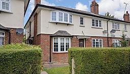 Short Term / Flexible Rental - 1 Bed Flat (King Size) Central Chelms W/ Parking 