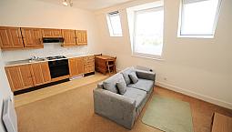 A Top Floor Apartment With Far Reaching Views, Kew Bridge And Gunnersbury Stations  