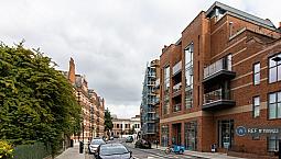 1 Bedroom Flat In Avonmore Road, London, W14 (1 Bed) (#1189123)