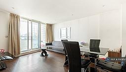 1 Bedroom Flat In The Oxygen, London, E16 (1 Bed) (#1150452)