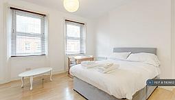 Studio Flat In Charleville Road, London, W14 (#1183652)