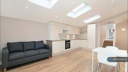1 Bedroom Flat In Goodrich Road, London, Se22 (1 Bed) (#1191705)