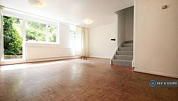 4 Bedroom House In Longton Grove, London, Se26 (4 Bed) (#1203119)