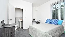 Newly Refurbished 4 Bed Hmo In Stoke Perfect Location For Students Return Pa In Excess Of 30%