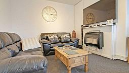 3 Bedroom Flat In Bath Terrace, Se1