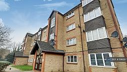 2 Bedroom Flat In Kingfisher Way, London, Nw10 (2 Bed) (#1196257)