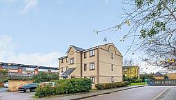 1 Bedroom Flat In Jack Clow Road, London, E15 (1 Bed) (#1197552)