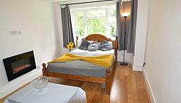 2 Bedroom Flat In Ealing, W13