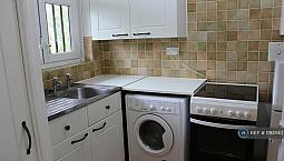 Studio Flat In Sovereign House, London, E1 (#1193740)