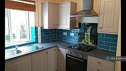 2 Bedroom House In Hereford Place, Cheltenham , Gl50 (2 Bed) (#1220470)