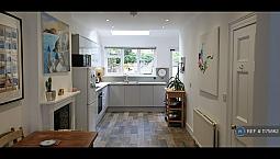 4 Bedroom House In London, London, E1 (4 Bed) (#1175862)