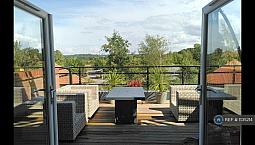 2 Bedroom House In The Quays, Burton Waters, Lincoln, Ln1 (2 Bed) (#1135214)