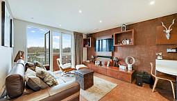 1 Bedroom Flat In Canalside, Hoxton Wharf, Hoxton, N1