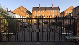 1 Bedroom Flat In Tonsley Heights, London, Sw18 (1 Bed) (#1159358)