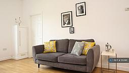 1 Bedroom Flat In Roundhay, Leeds, Ls8 (1 Bed) (#1153911)